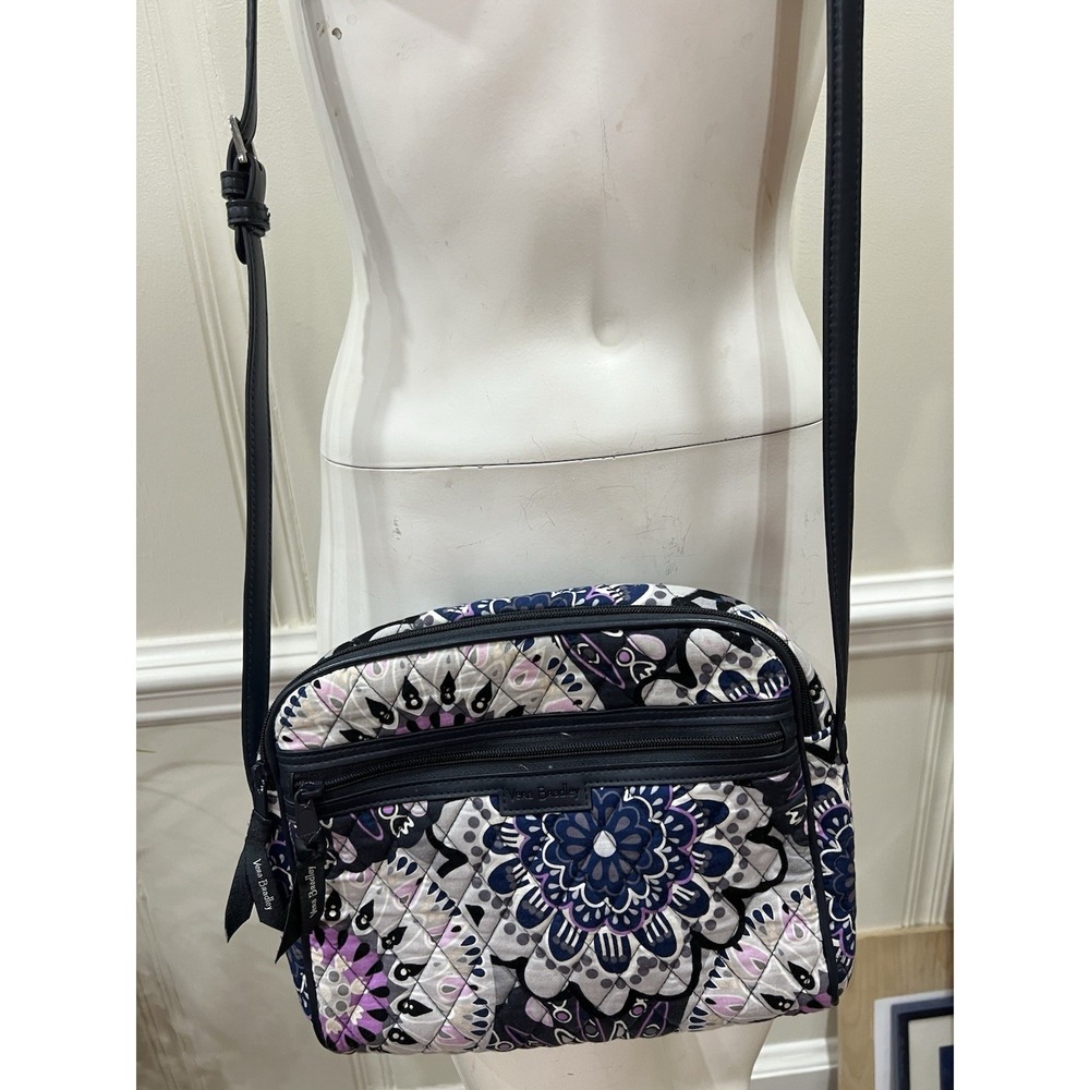Vera Bradley Shoulder Bag Womens Quilted Zippered Adjustable Strap Purse